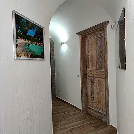 Antica Isola B&B 올비아