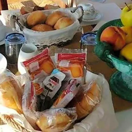 Antica Isola Bed & Breakfast 3*